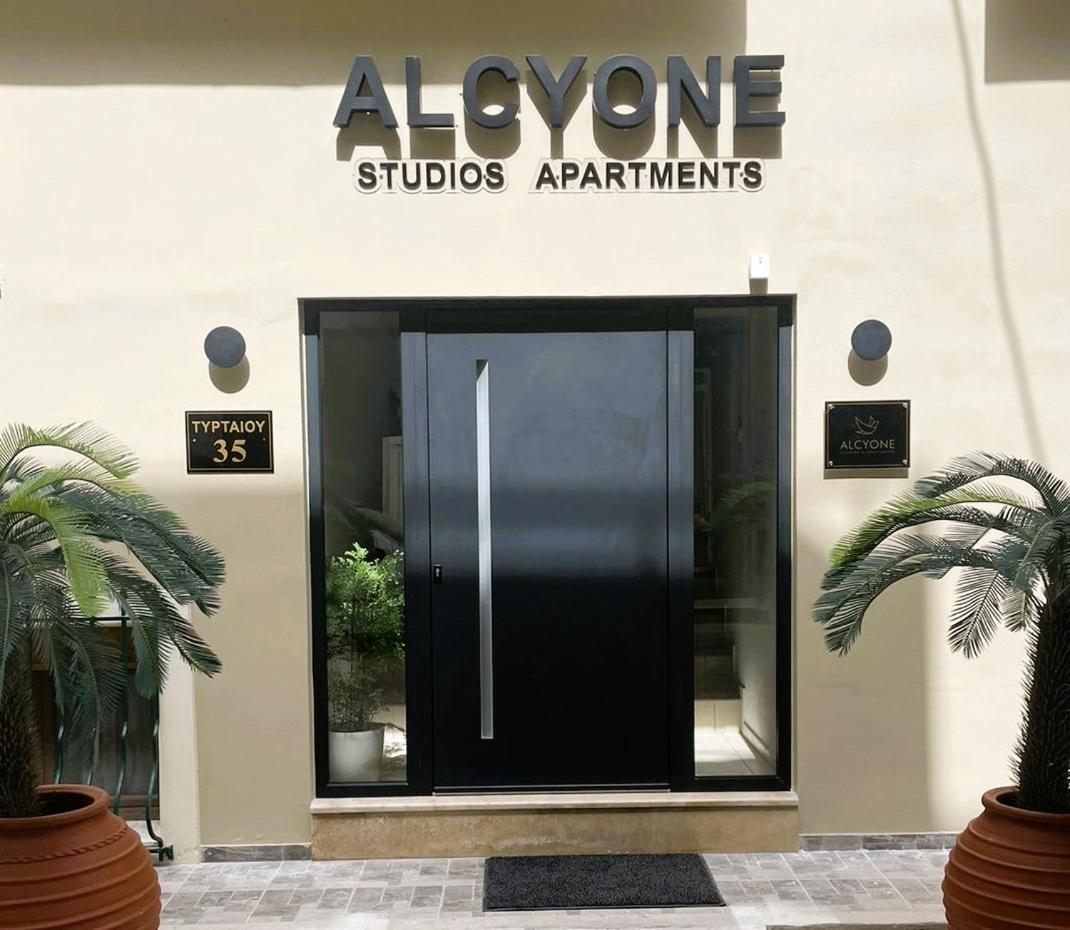 Alcyone Studios And Apartments Iráklio Kültér fotó
